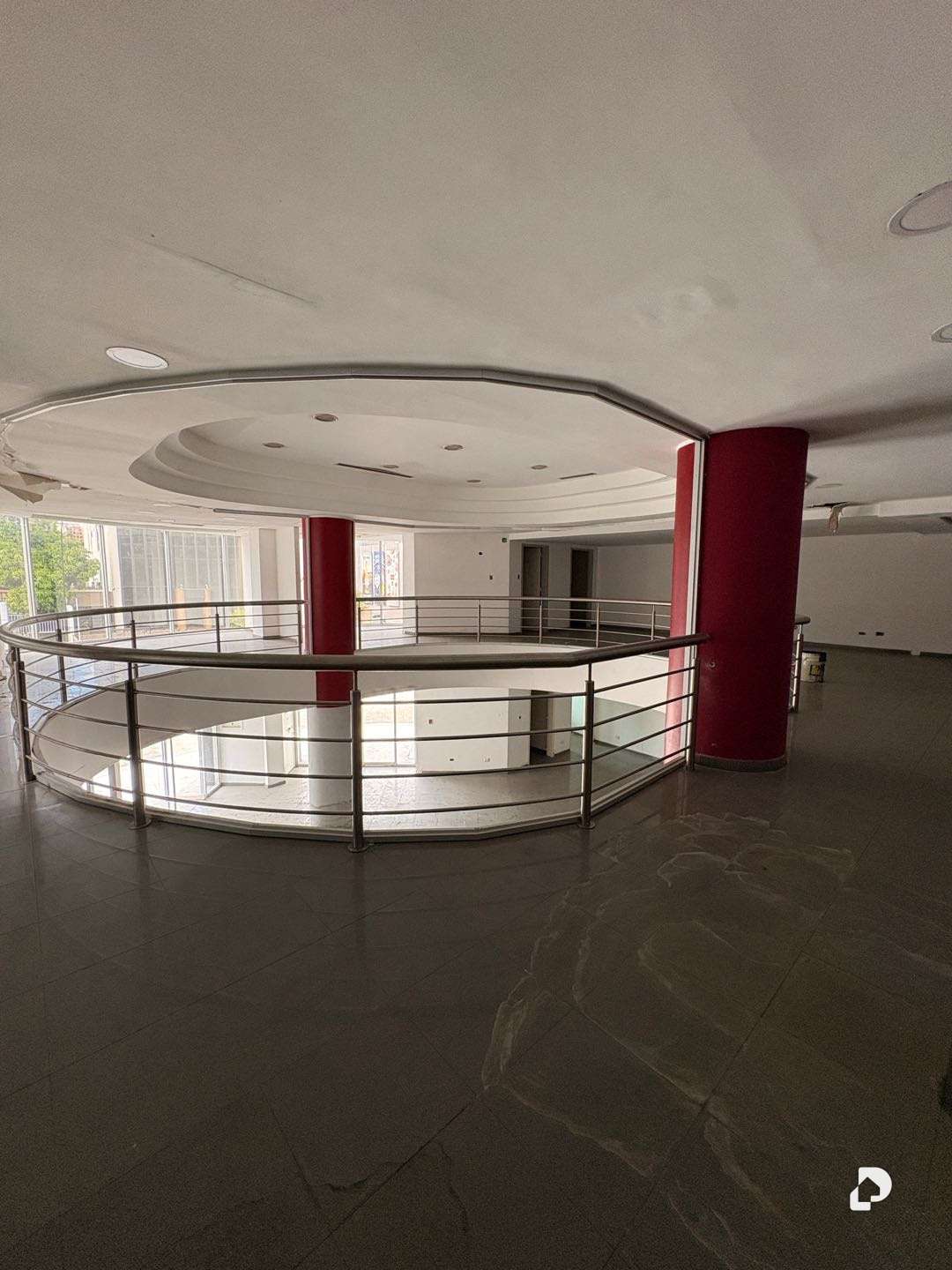 Local comercial en La Castellana, Caracas – 5