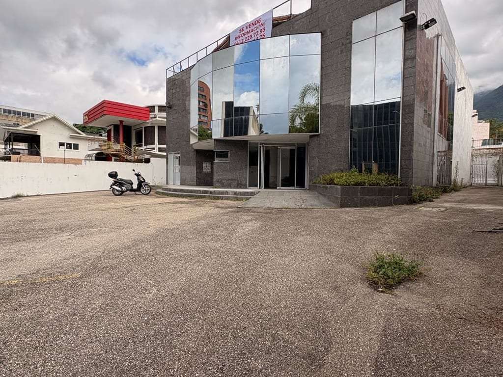 Local comercial en La Castellana, Caracas - 1