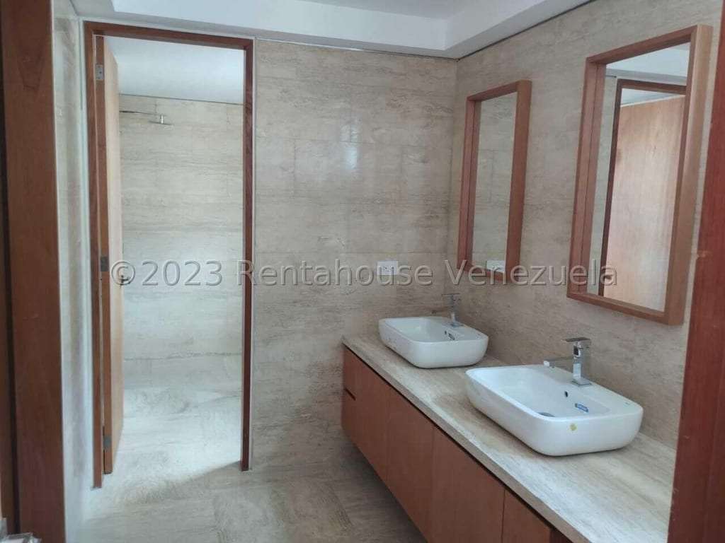 Apartamento en Lomas de Las Mercedes, Caracas