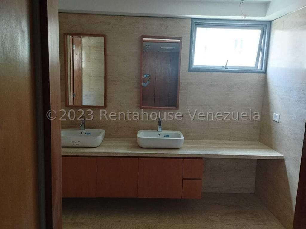 Apartamento en Lomas de Las Mercedes, Caracas