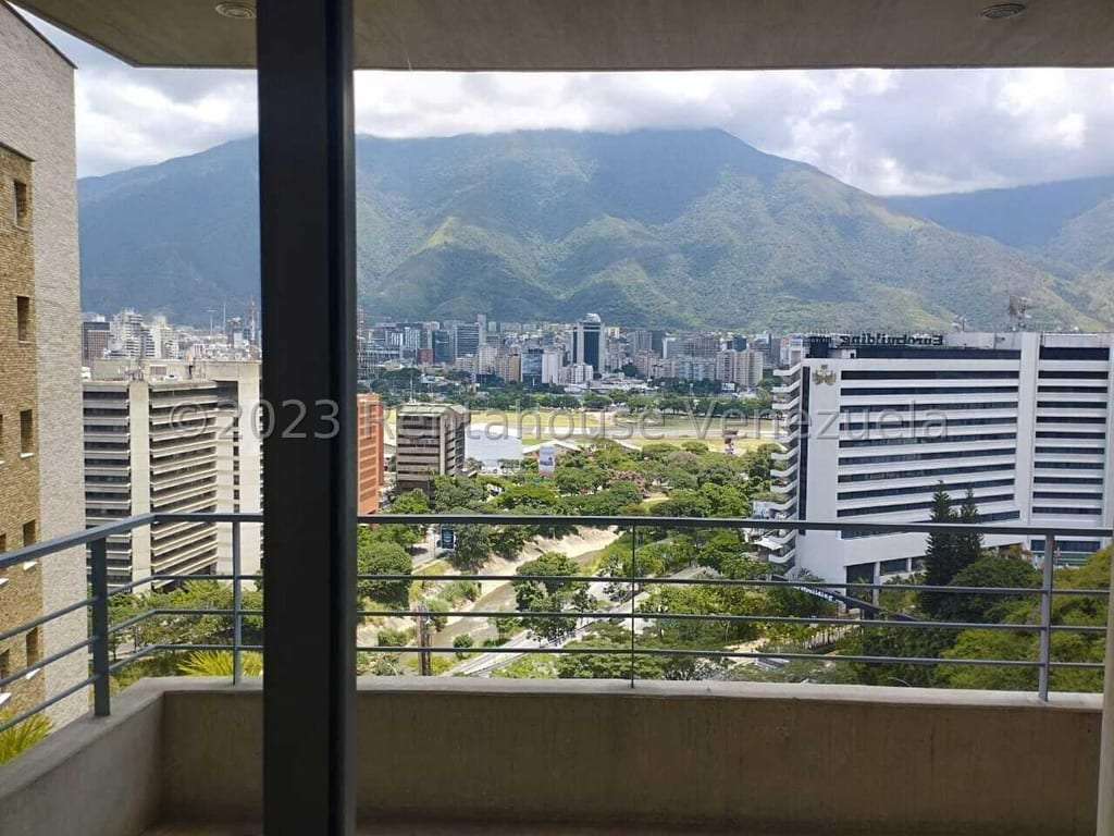 Apartamento en Lomas de Las Mercedes, Caracas