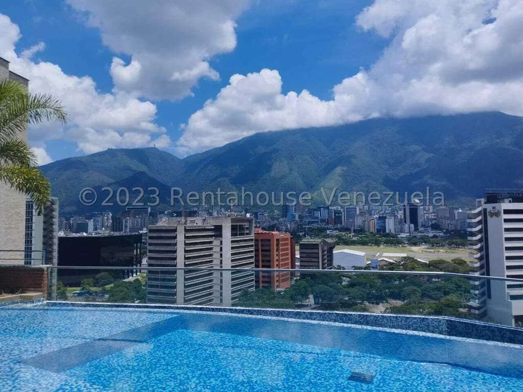 Apartamento en Lomas de Las Mercedes, Caracas