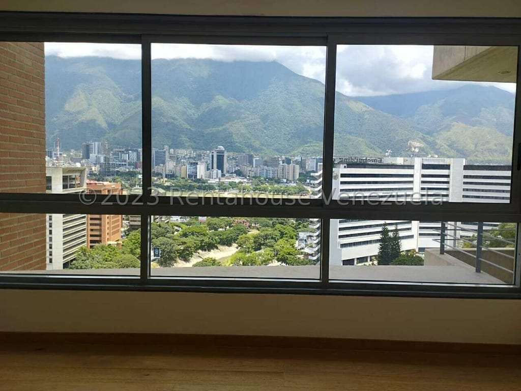 Apartamento en Lomas de Las Mercedes, Caracas