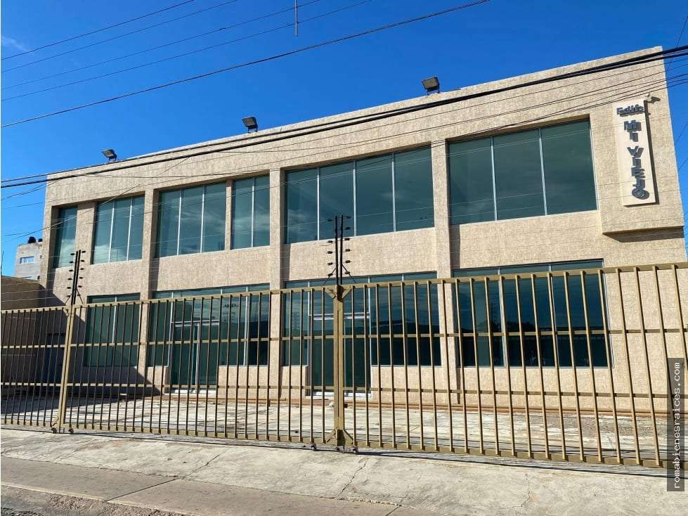 Edificio en Punto Fijo - 1