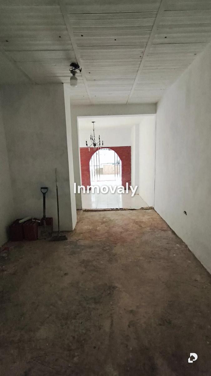 Local comercial en Agua Blanca, Valencia – 3