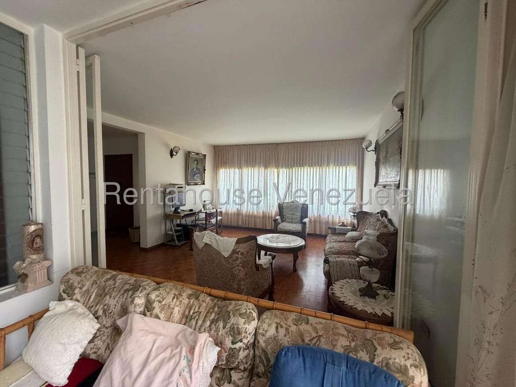 Casa en Lomas de La Lagunita, Caracas