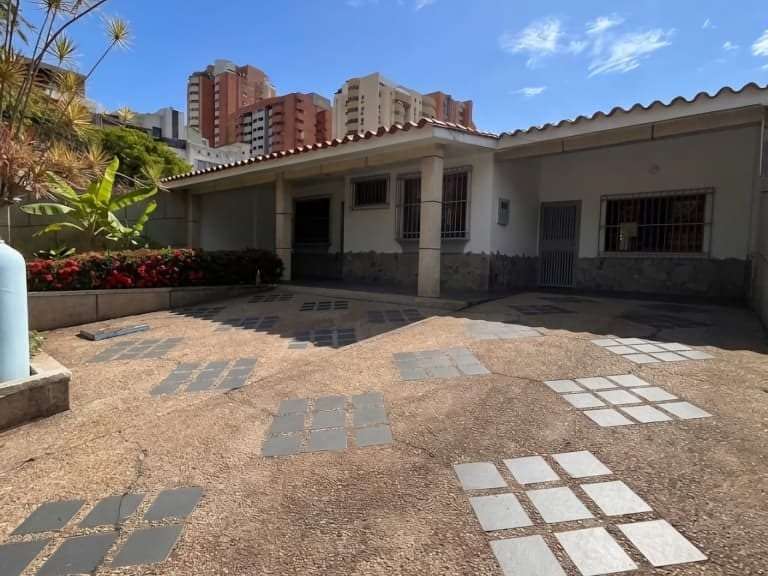 House in La Trigaleña, Valencia - 1