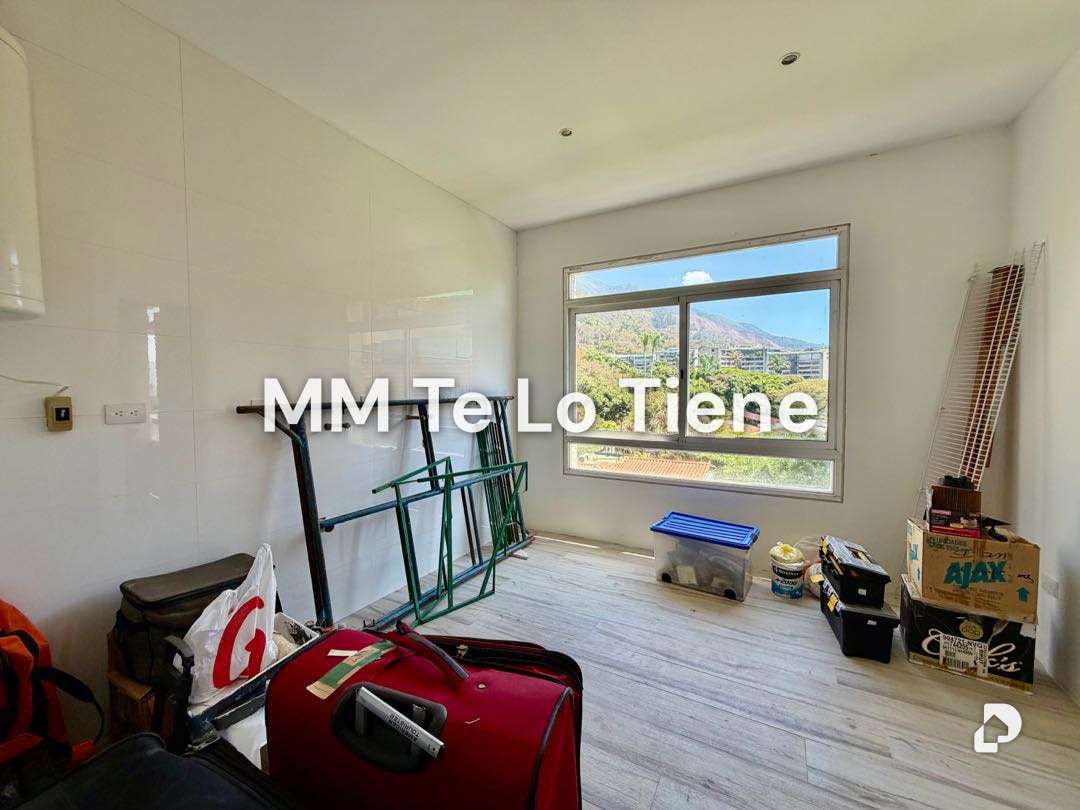 Apartamento en Los Palos Grandes, Caracas – 22