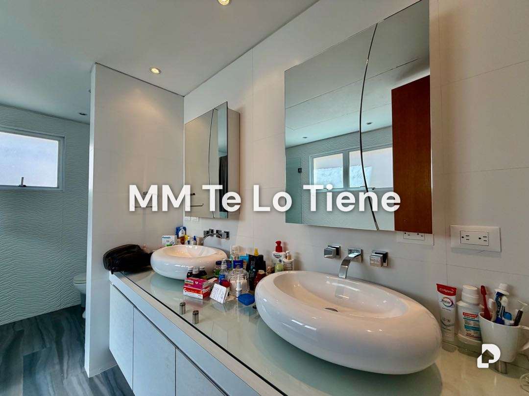 Apartamento en Los Palos Grandes, Caracas – 14