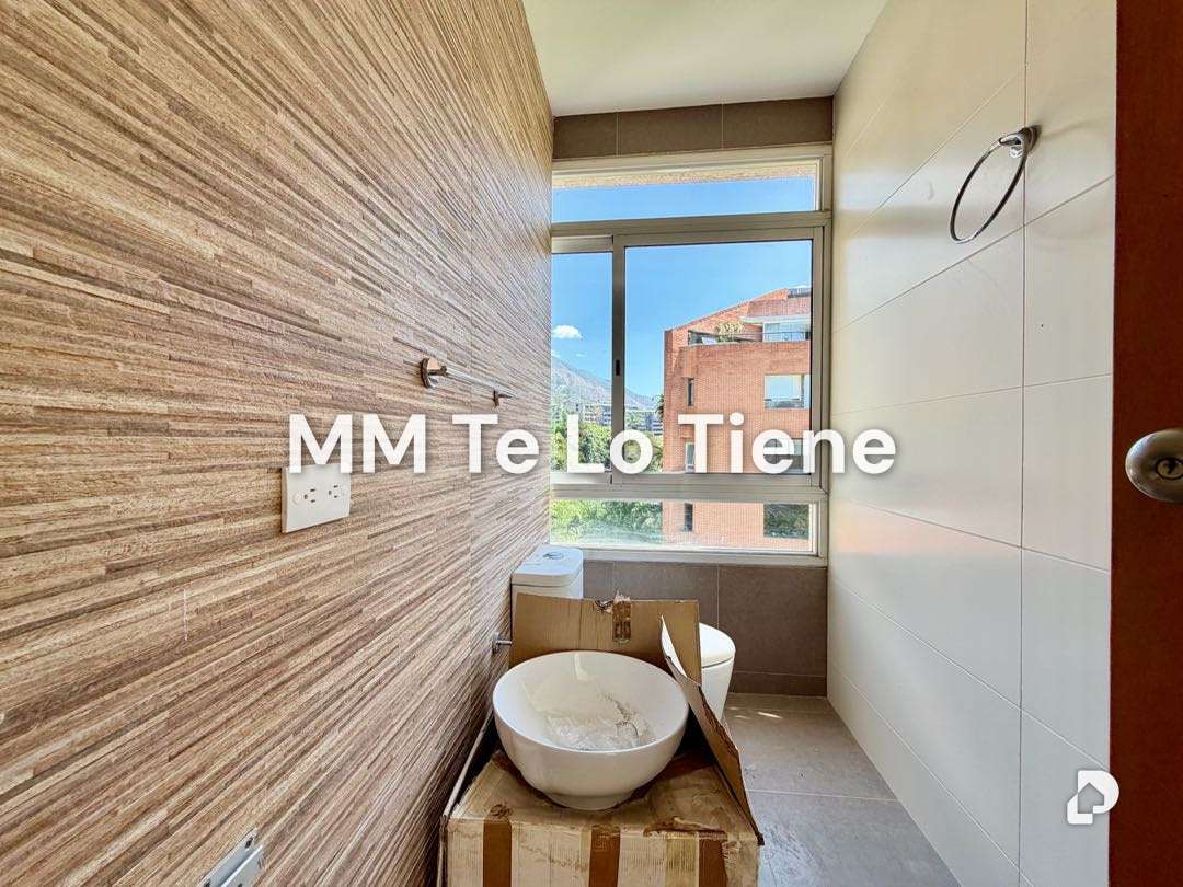 Apartamento en Los Palos Grandes, Caracas – 26