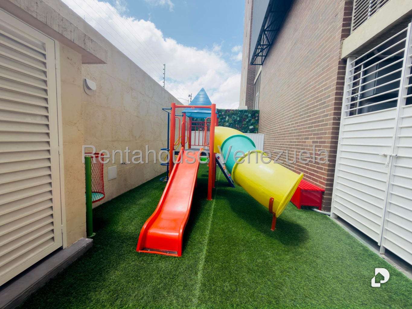 Apartamento en Los Naranjos de las Mercedes, Caracas – 11