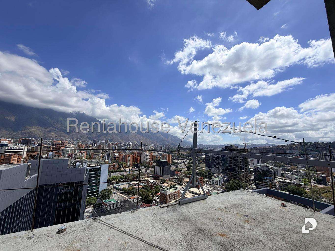 Apartamento en Las Mercedes, Caracas – 18