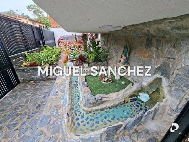 Casa en Lomas de Prados del Este, Caracas – 24