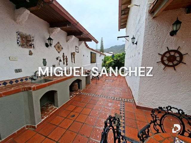 Casa en Lomas de Prados del Este, Caracas – 25
