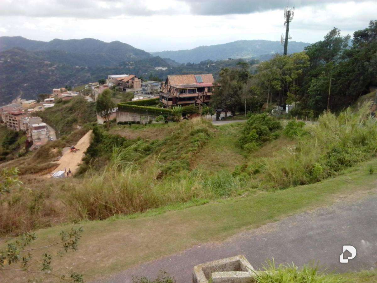 Land in Oripoto, Caracas – 2