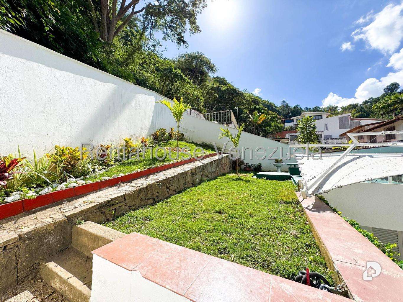 Casa en Prados del Este, Caracas – 74