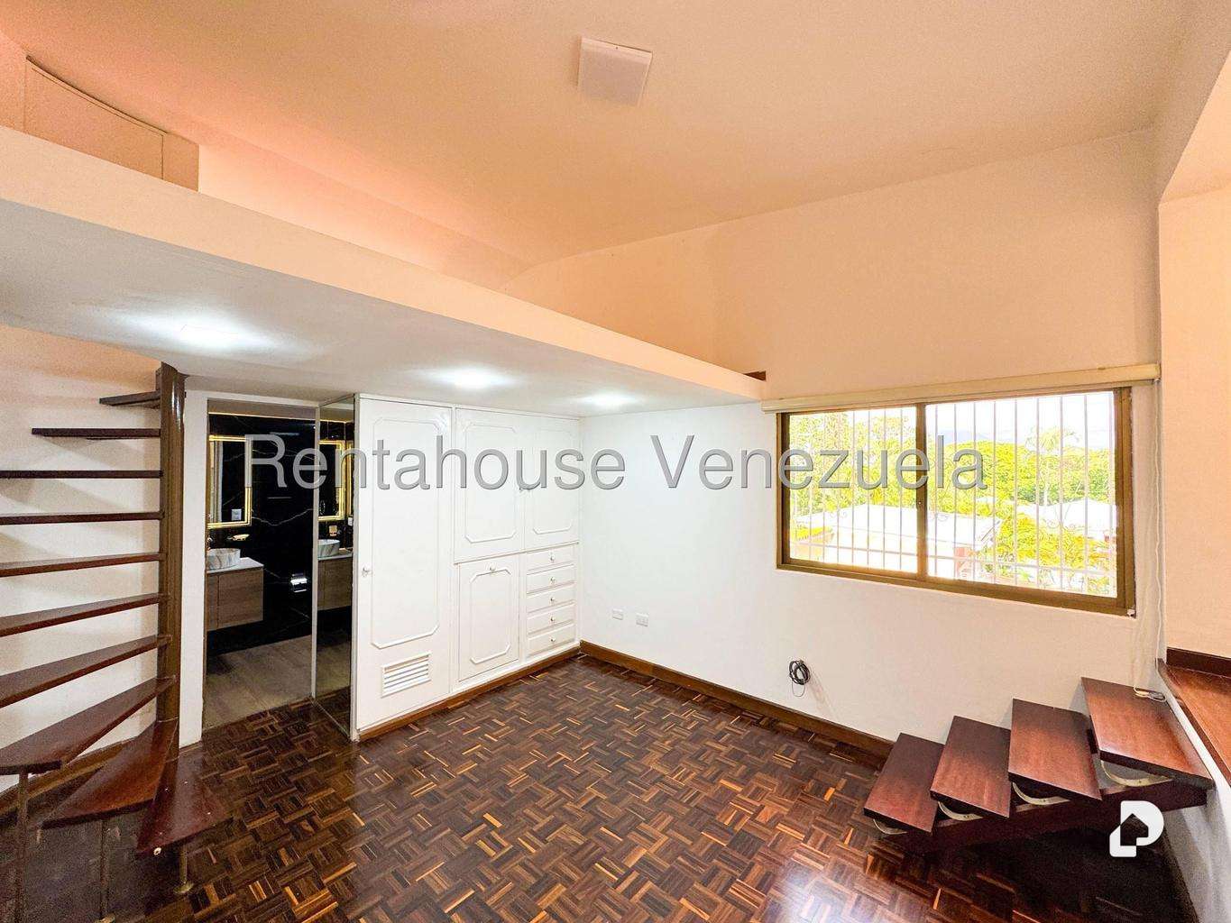 Casa en Prados del Este, Caracas – 61