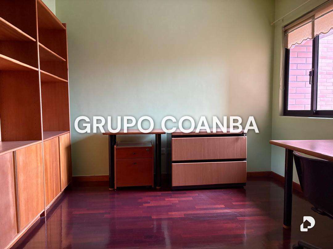 Apartamento en Urb. Miranda, Caracas – 11
