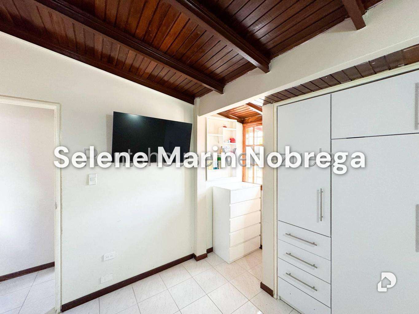 Casa en Alto Prado, Caracas – 29
