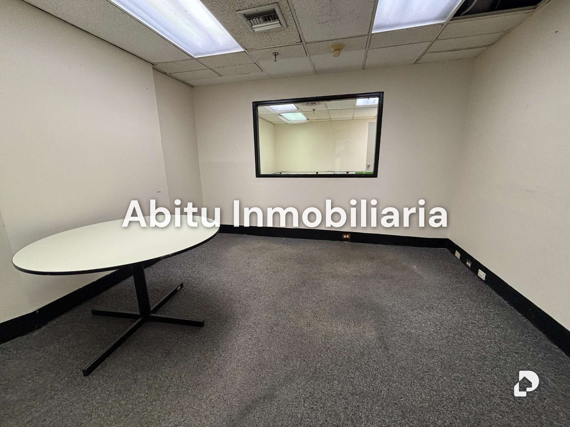 Oficina en La Castellana, Caracas – 11