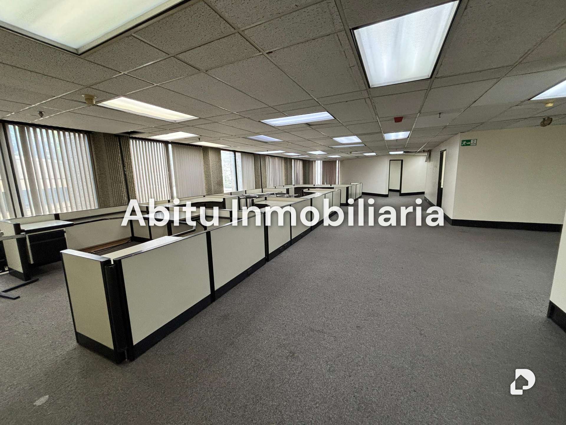 Oficina en La Castellana, Caracas – 6