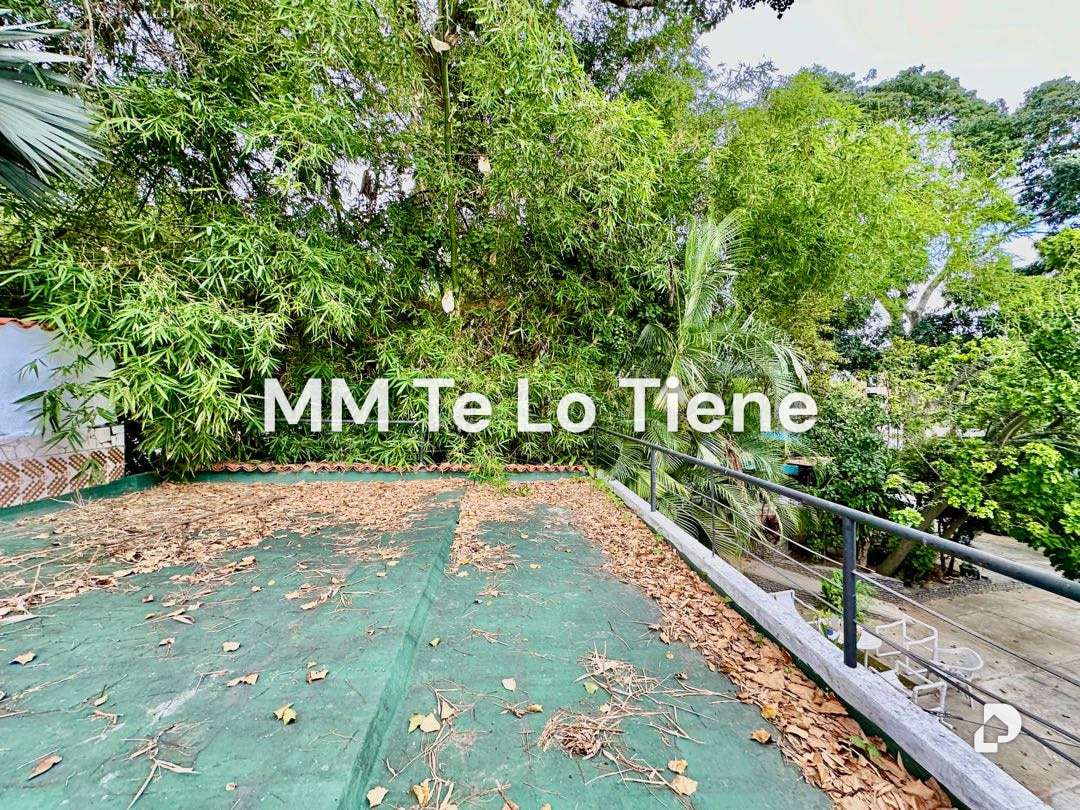 Casa en Altamira, Caracas – 25