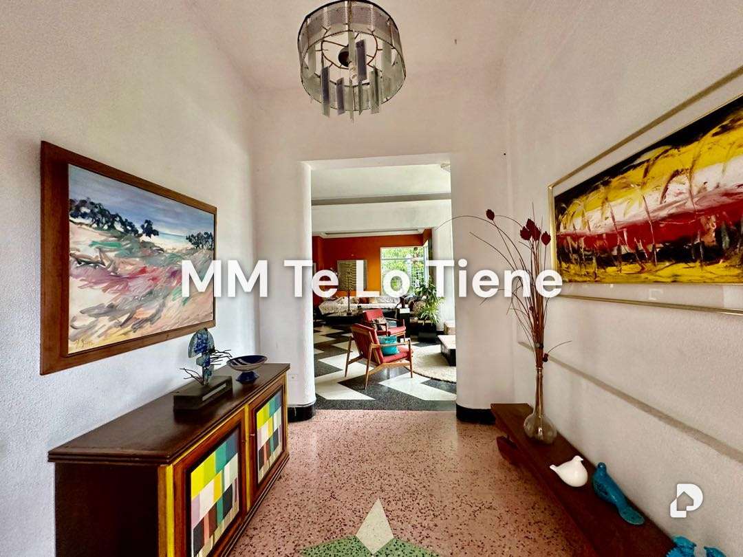 Casa en Altamira, Caracas – 12
