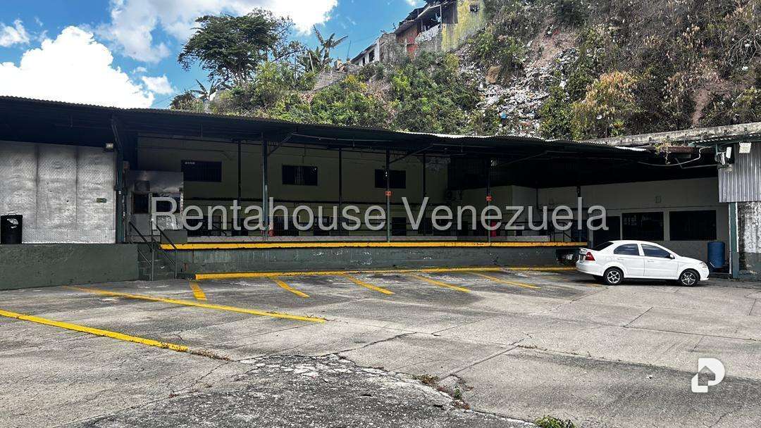 Galpón en Parroquia Santa Rosalía, Caracas – 12