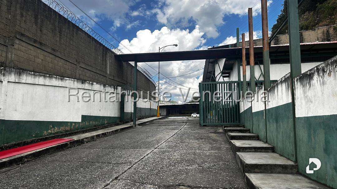 Galpón en Parroquia Santa Rosalía, Caracas – 3