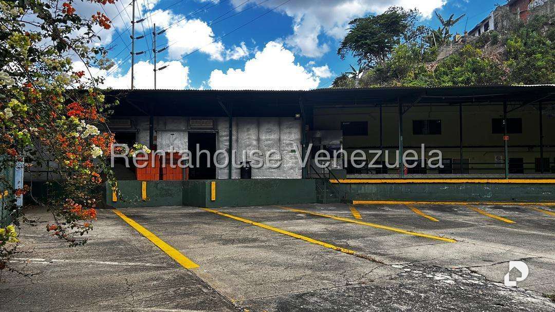 Galpón en Parroquia Santa Rosalía, Caracas – 14