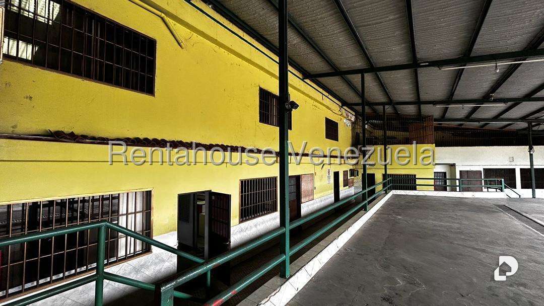 Galpón en Parroquia Santa Rosalía, Caracas – 15