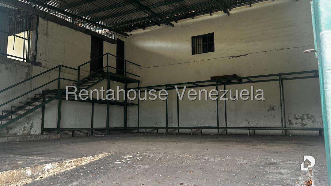 Galpón en Parroquia Santa Rosalía, Caracas – 9