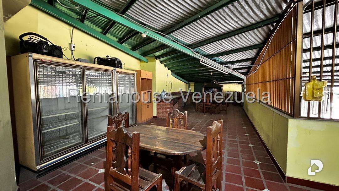 Galpón en Parroquia Santa Rosalía, Caracas – 30