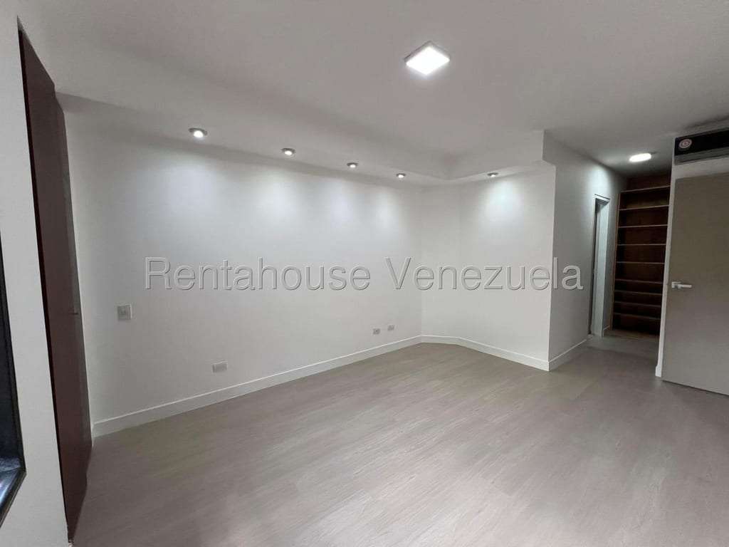 Apartamento en Lomas de La Alameda, Caracas