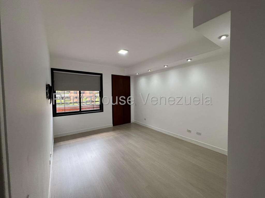 Apartamento en Lomas de La Alameda, Caracas