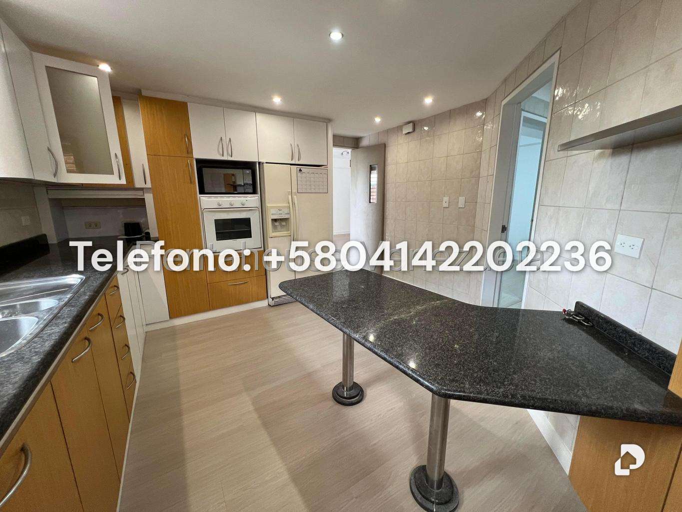 Apartamento en Lomas de La Alameda, Caracas – 15