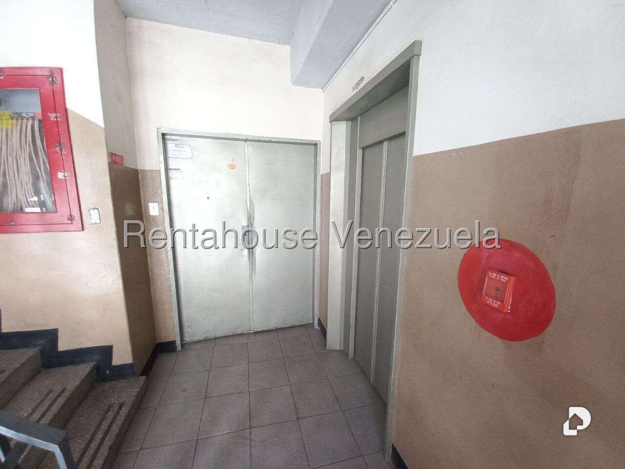 Local comercial en Palo Verde, Caracas – 22