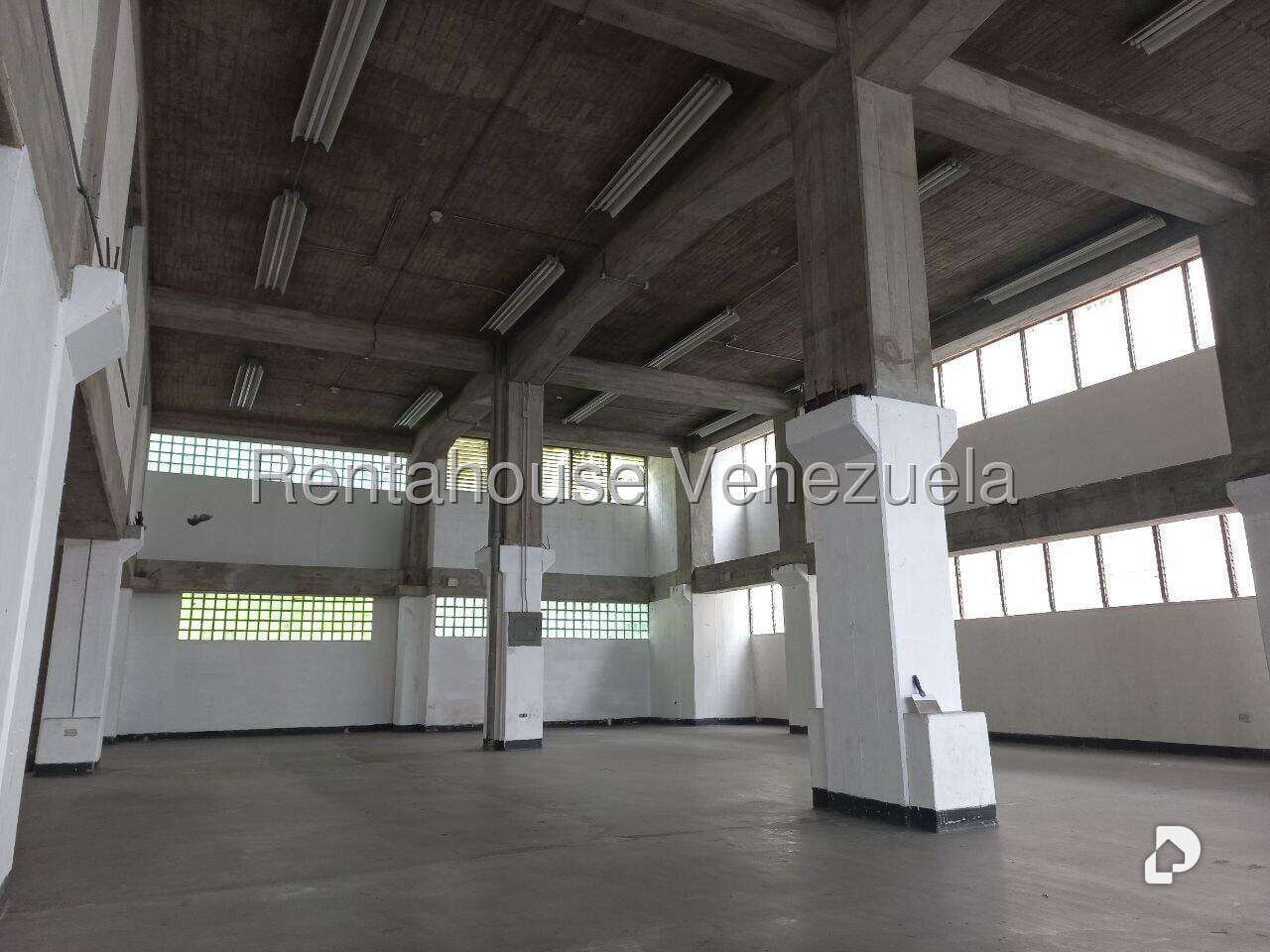Local comercial en Palo Verde, Caracas – 7