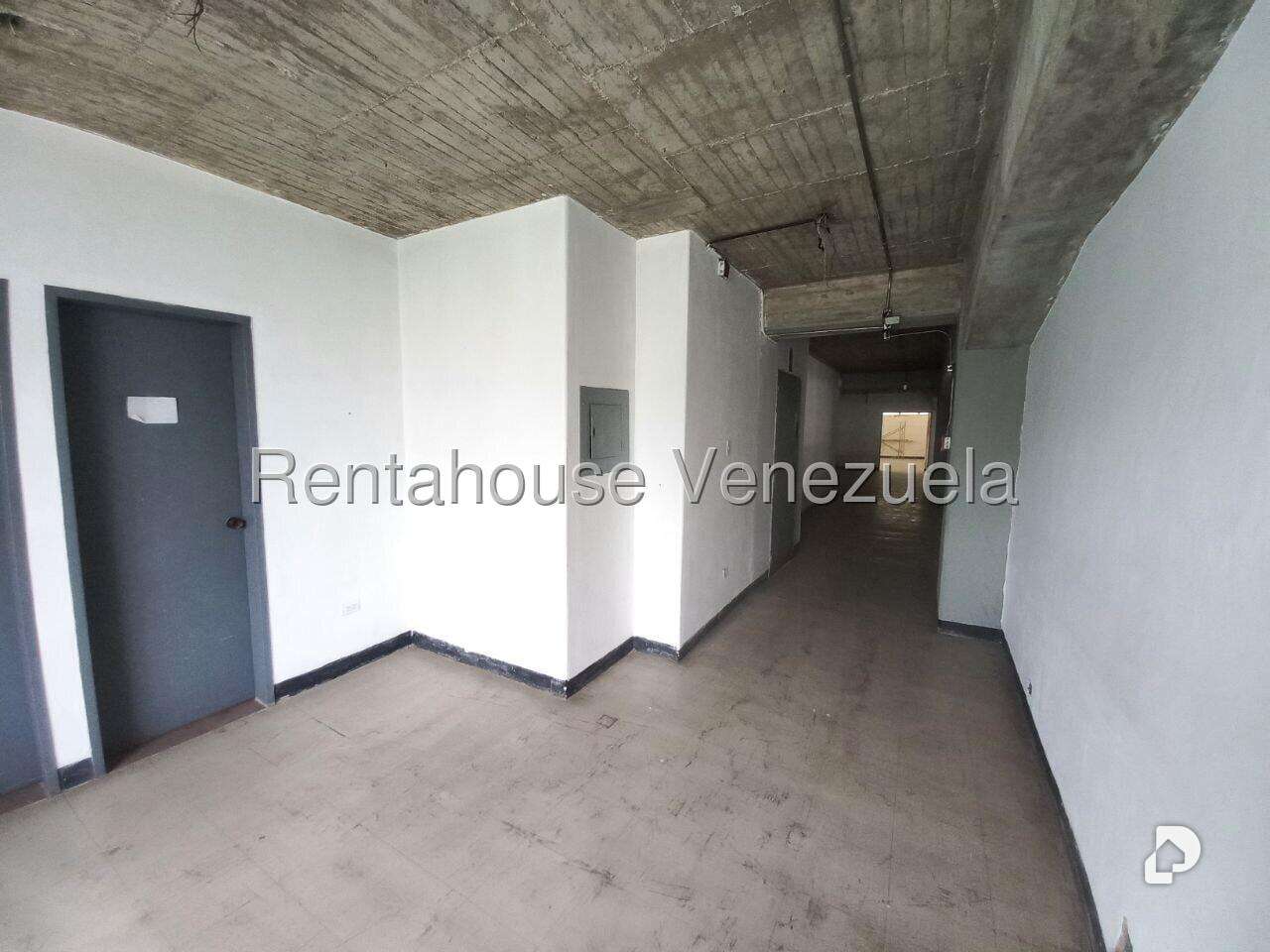 Local comercial en Palo Verde, Caracas – 15