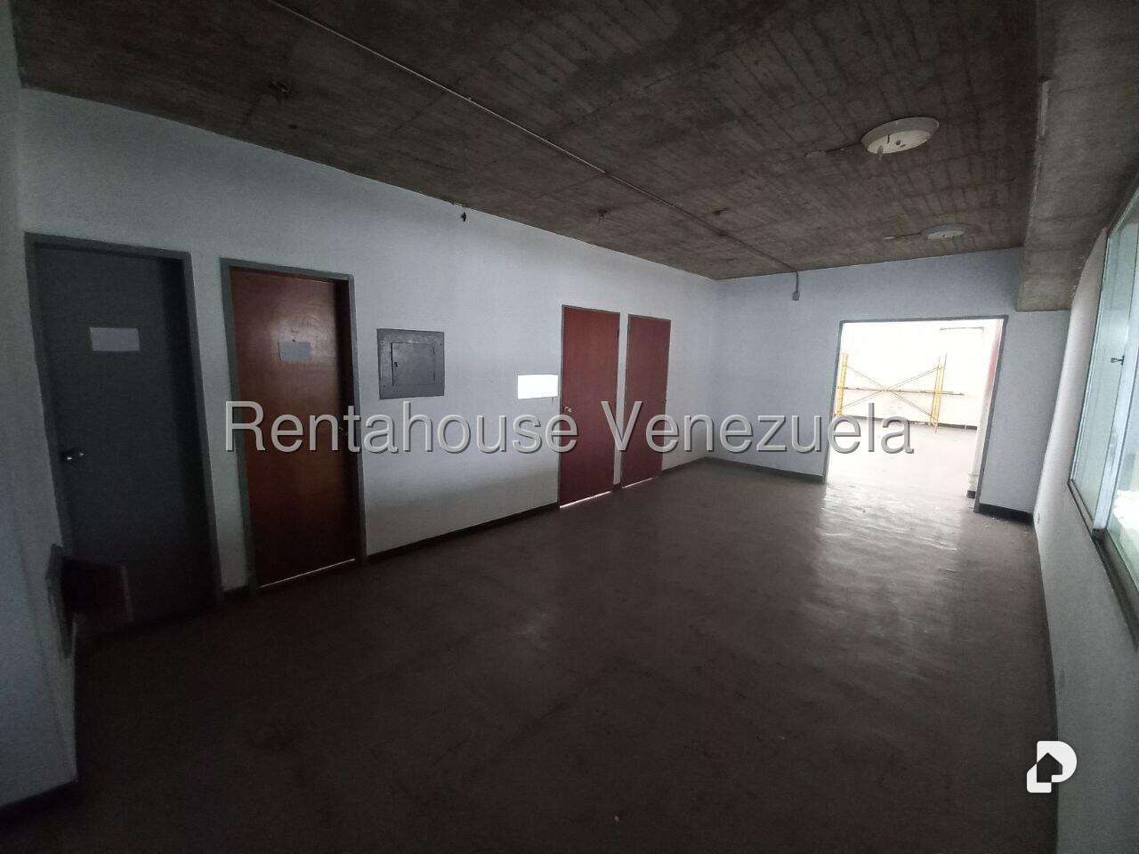 Local comercial en Palo Verde, Caracas – 16