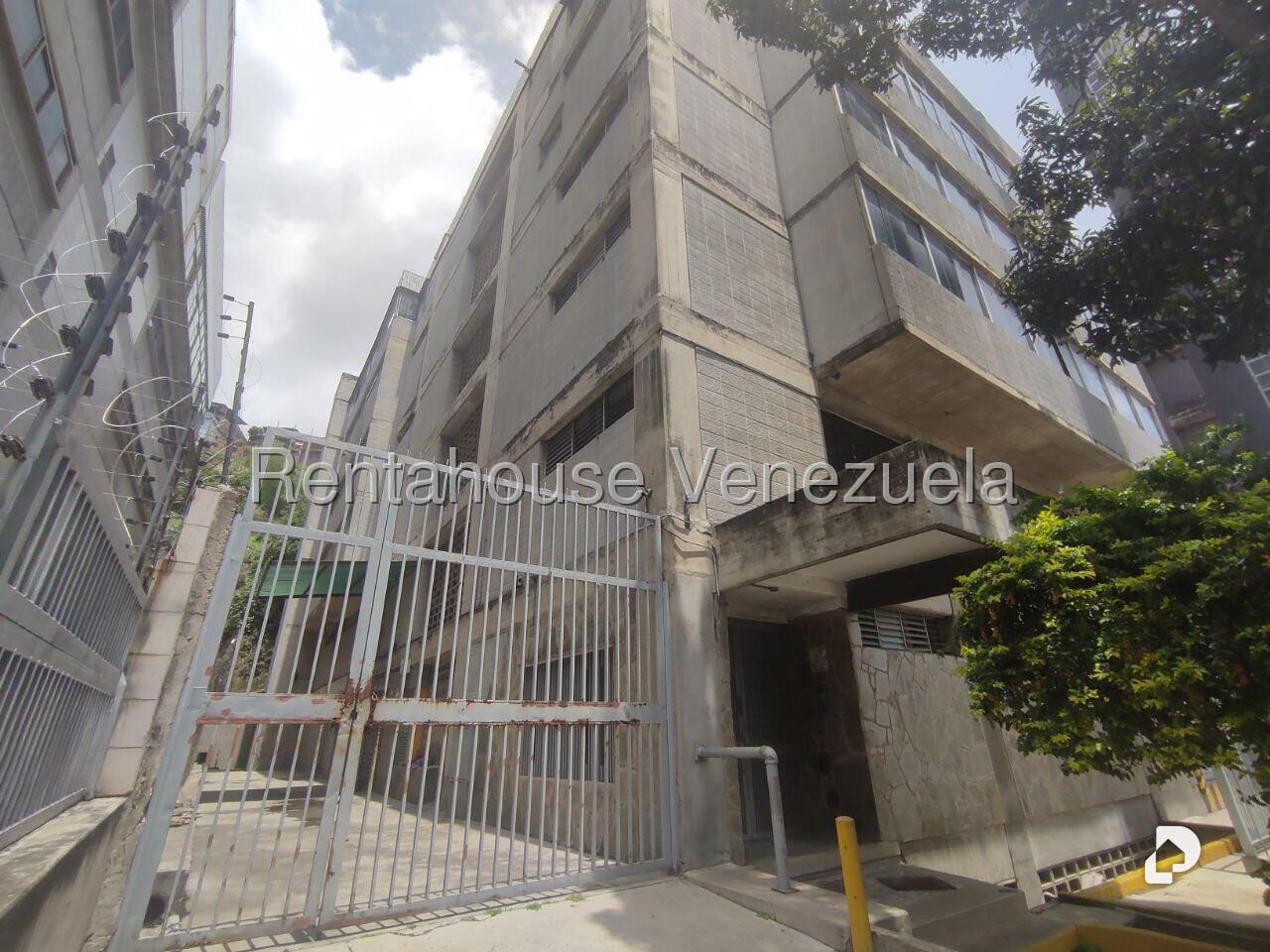 Local comercial en Palo Verde, Caracas – 2