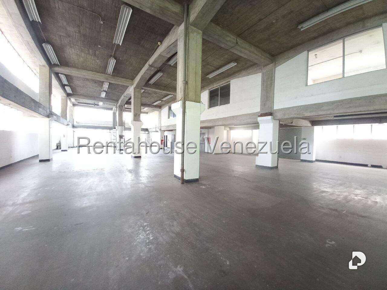 Local comercial en Palo Verde, Caracas – 5
