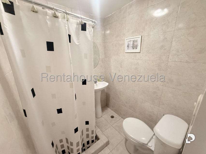 Anexo en Alto Prado, Caracas – 7