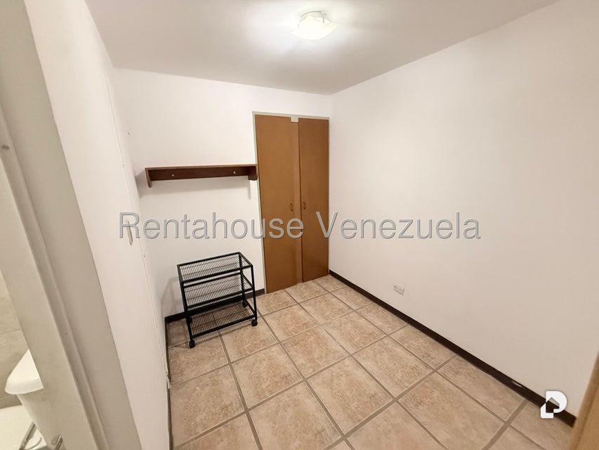 Anexo en Alto Prado, Caracas – 4