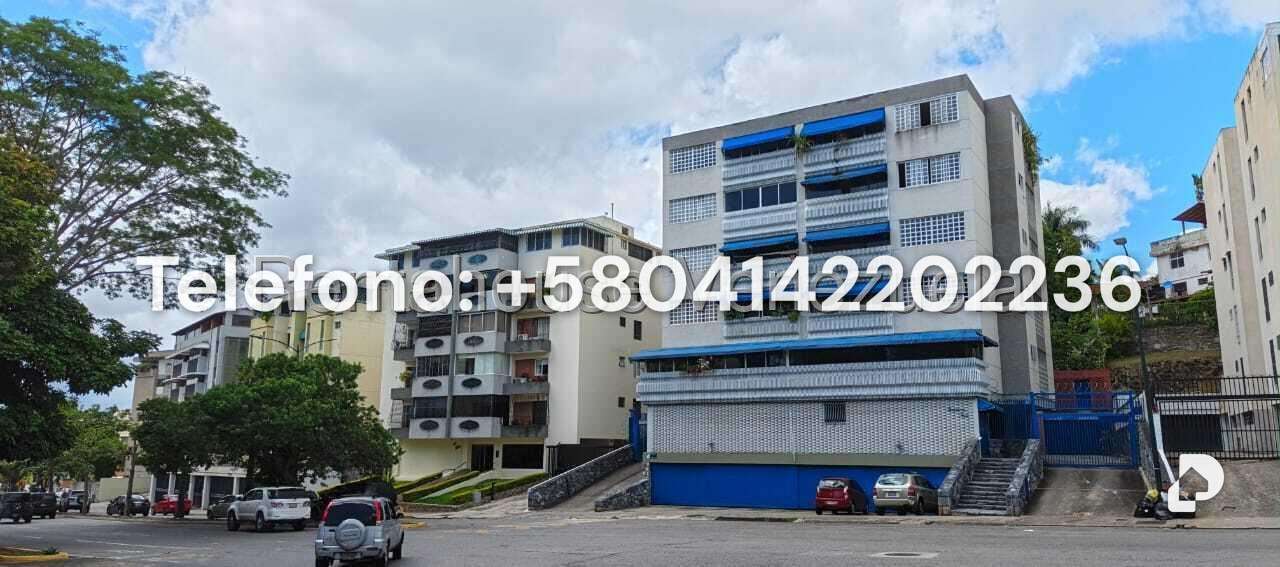 Apartment in Cumbres de Curumo, Caracas – 1