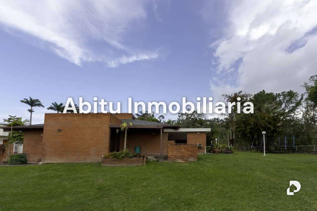 House in Cerro Verde, Caracas – 13