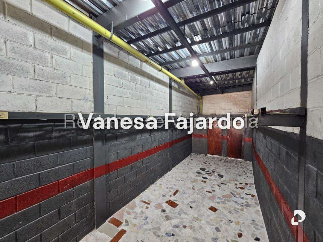Casa en Prado de María, Caracas – 13