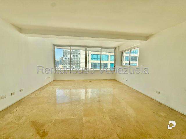 Apartamento en Las Mercedes, Caracas – 10
