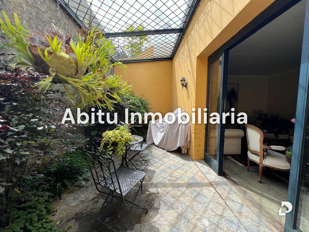 Casa en Altamira, Caracas – 8