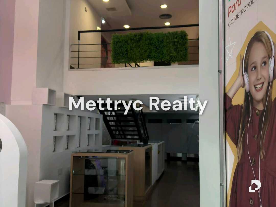 Commercial space in San Diego, Valencia – 2